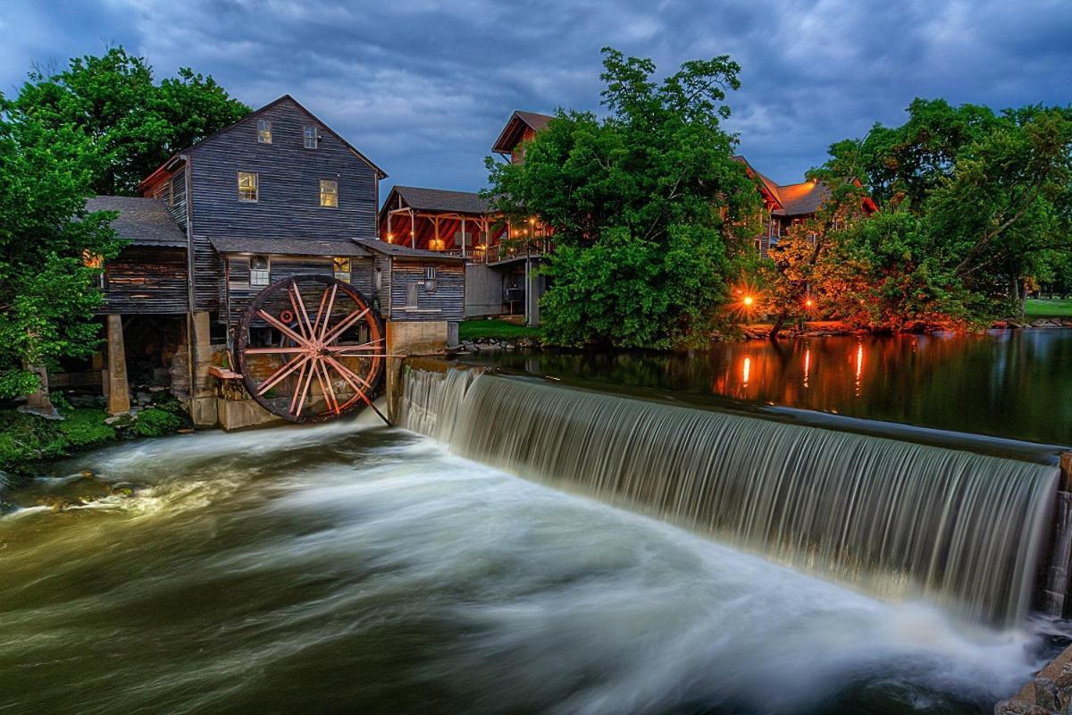 Star Of The Summit, Private Indoor Pool, Amazing Views, 1089 Free Tickets Each Paid Day, Dollywood Villa Sevierville Exterior photo