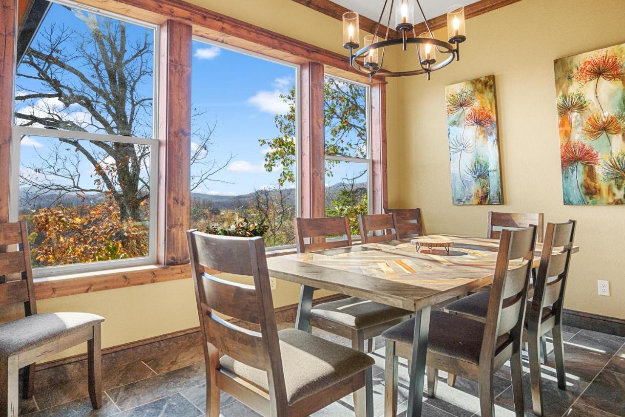 Star Of The Summit, Private Indoor Pool, Amazing Views, 1089 Free Tickets Each Paid Day, Dollywood Villa Sevierville Exterior photo