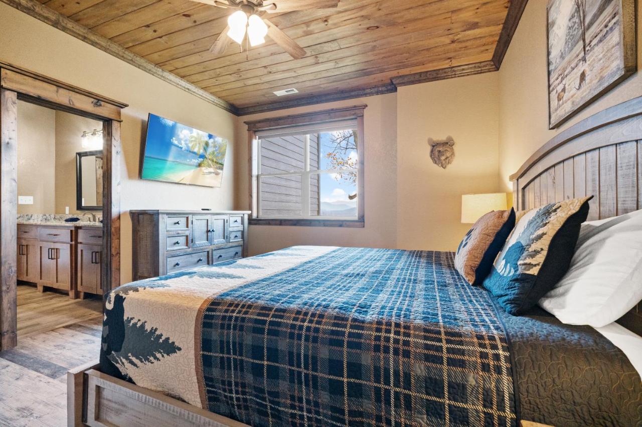 Star Of The Summit, Private Indoor Pool, Amazing Views, 1089 Free Tickets Each Paid Day, Dollywood Villa Sevierville Exterior photo