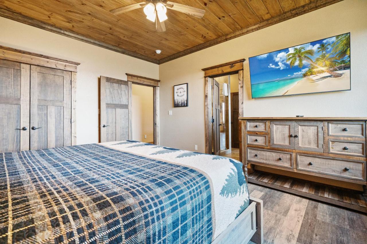 Star Of The Summit, Private Indoor Pool, Amazing Views, 1089 Free Tickets Each Paid Day, Dollywood Villa Sevierville Exterior photo