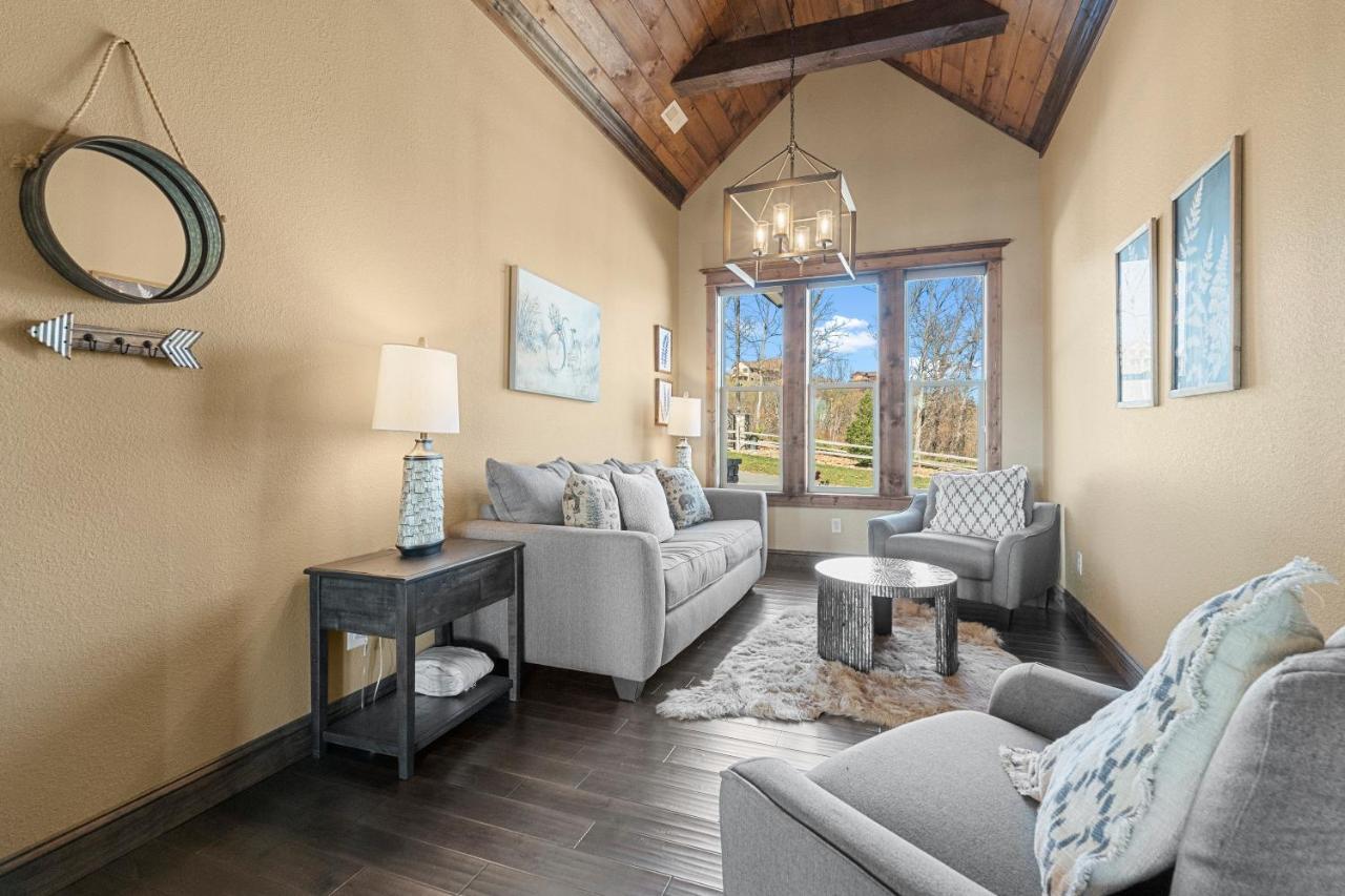Star Of The Summit, Private Indoor Pool, Amazing Views, 1089 Free Tickets Each Paid Day, Dollywood Villa Sevierville Exterior photo