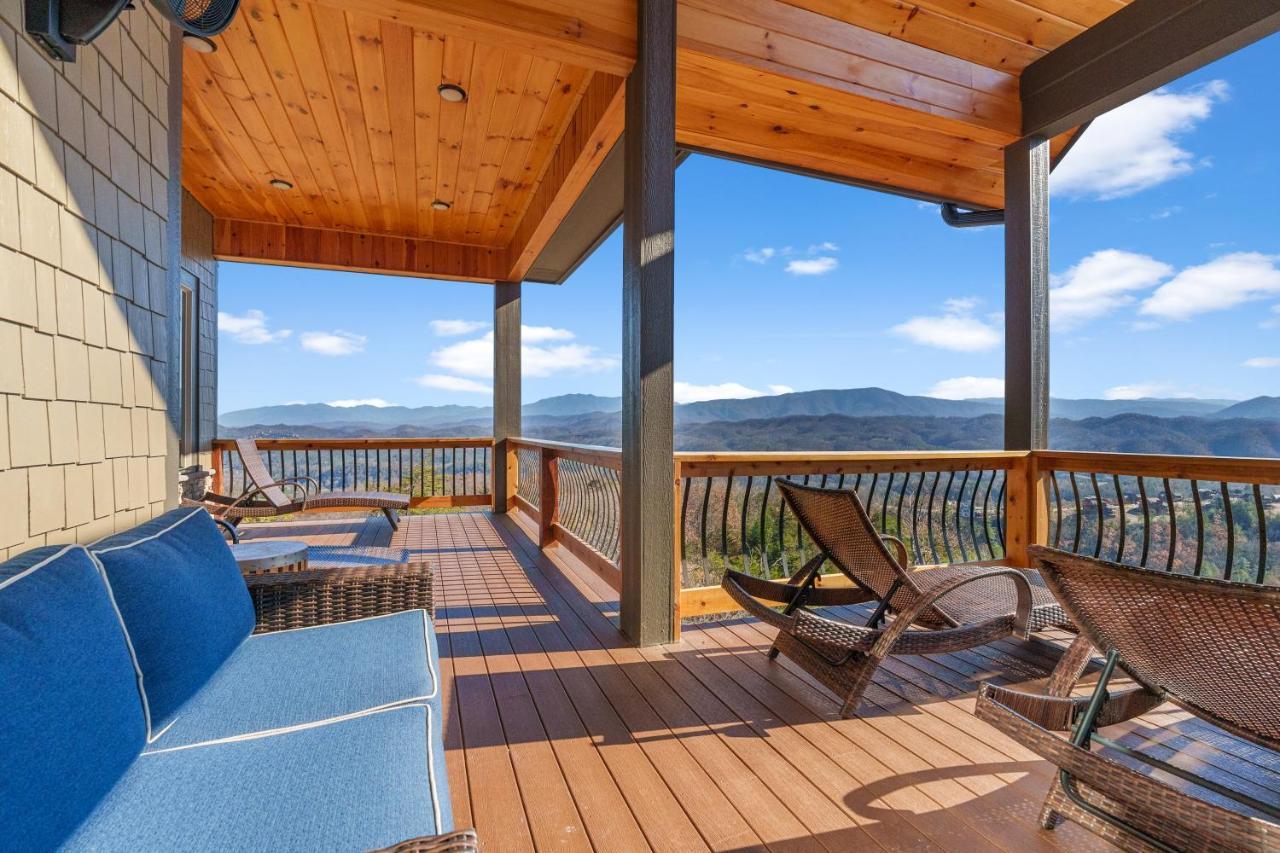 Star Of The Summit, Private Indoor Pool, Amazing Views, 1089 Free Tickets Each Paid Day, Dollywood Villa Sevierville Exterior photo