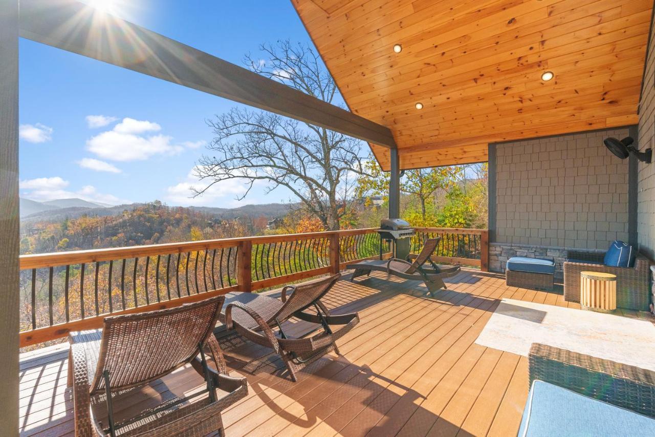 Star Of The Summit, Private Indoor Pool, Amazing Views, 1089 Free Tickets Each Paid Day, Dollywood Villa Sevierville Exterior photo