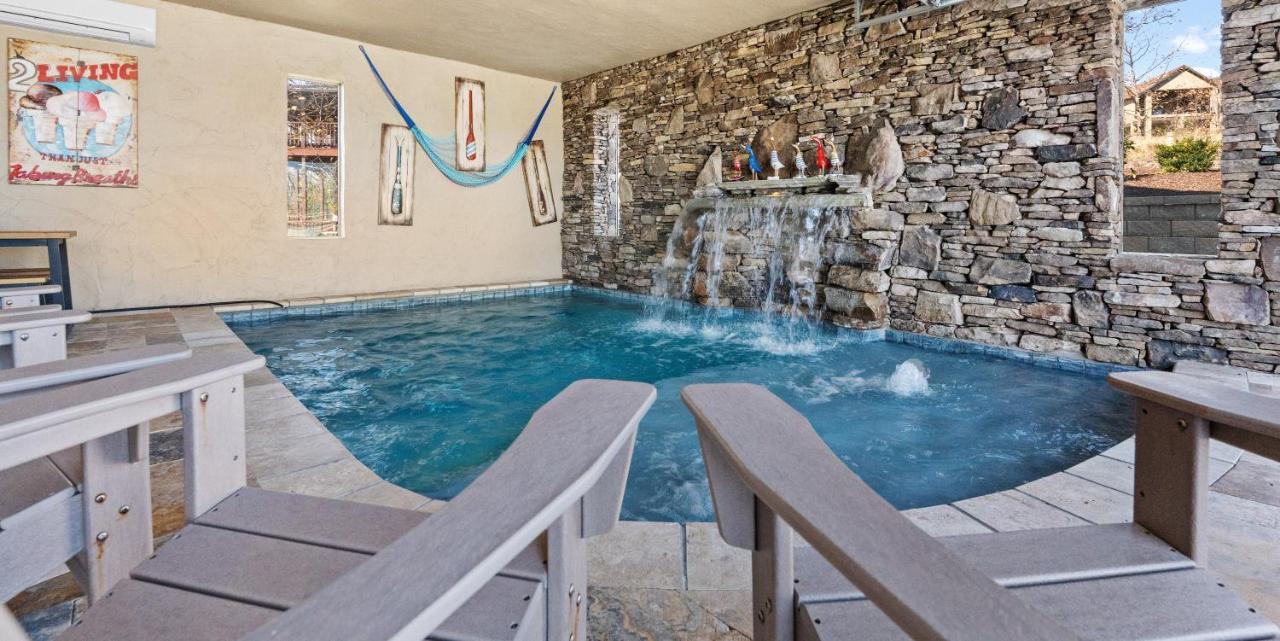 Star Of The Summit, Private Indoor Pool, Amazing Views, 1089 Free Tickets Each Paid Day, Dollywood Villa Sevierville Exterior photo