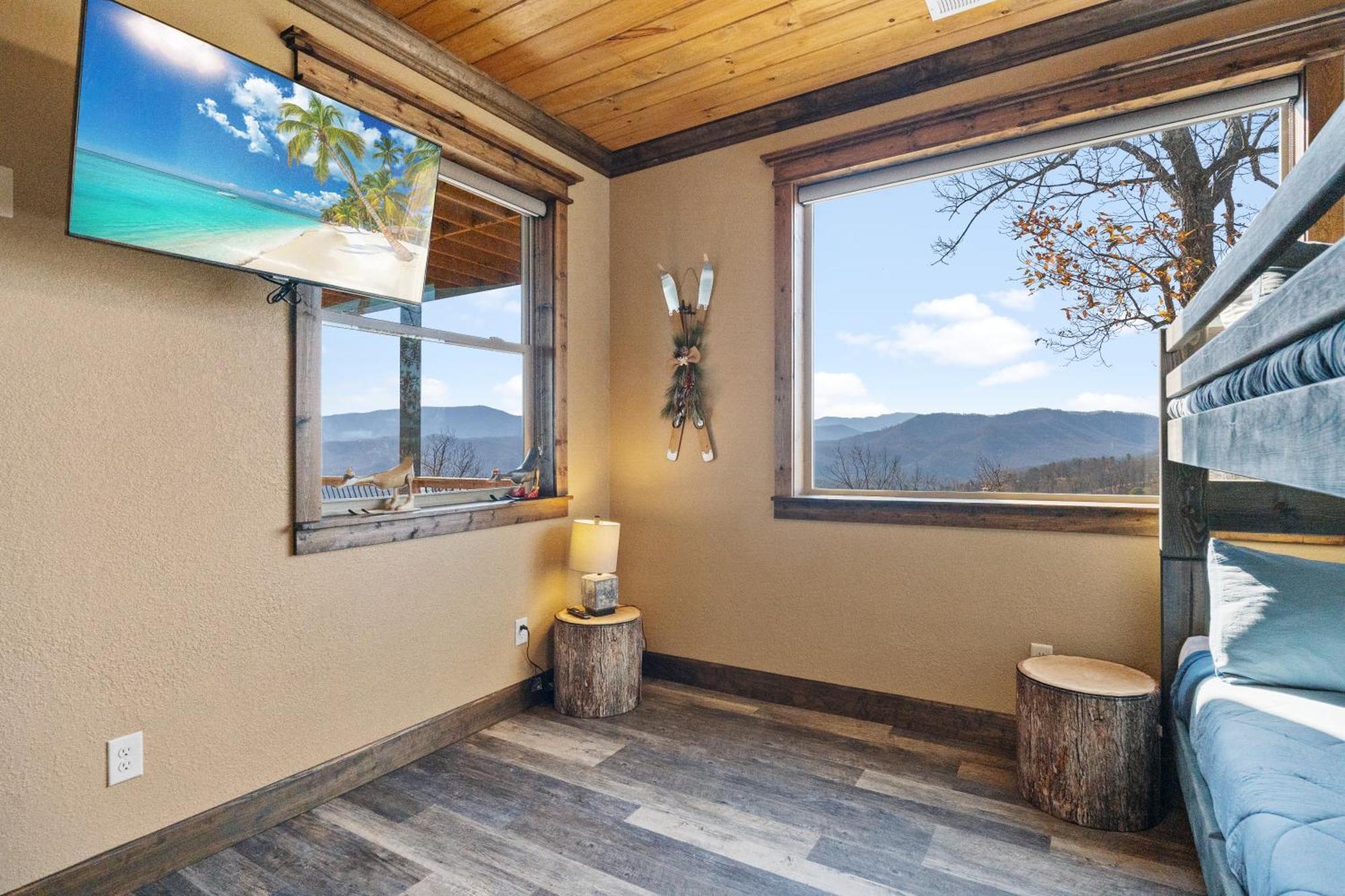 Star Of The Summit, Private Indoor Pool, Amazing Views, 1089 Free Tickets Each Paid Day, Dollywood Villa Sevierville Exterior photo